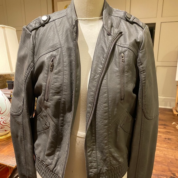 Leather Jacket - Picture 1 of 2